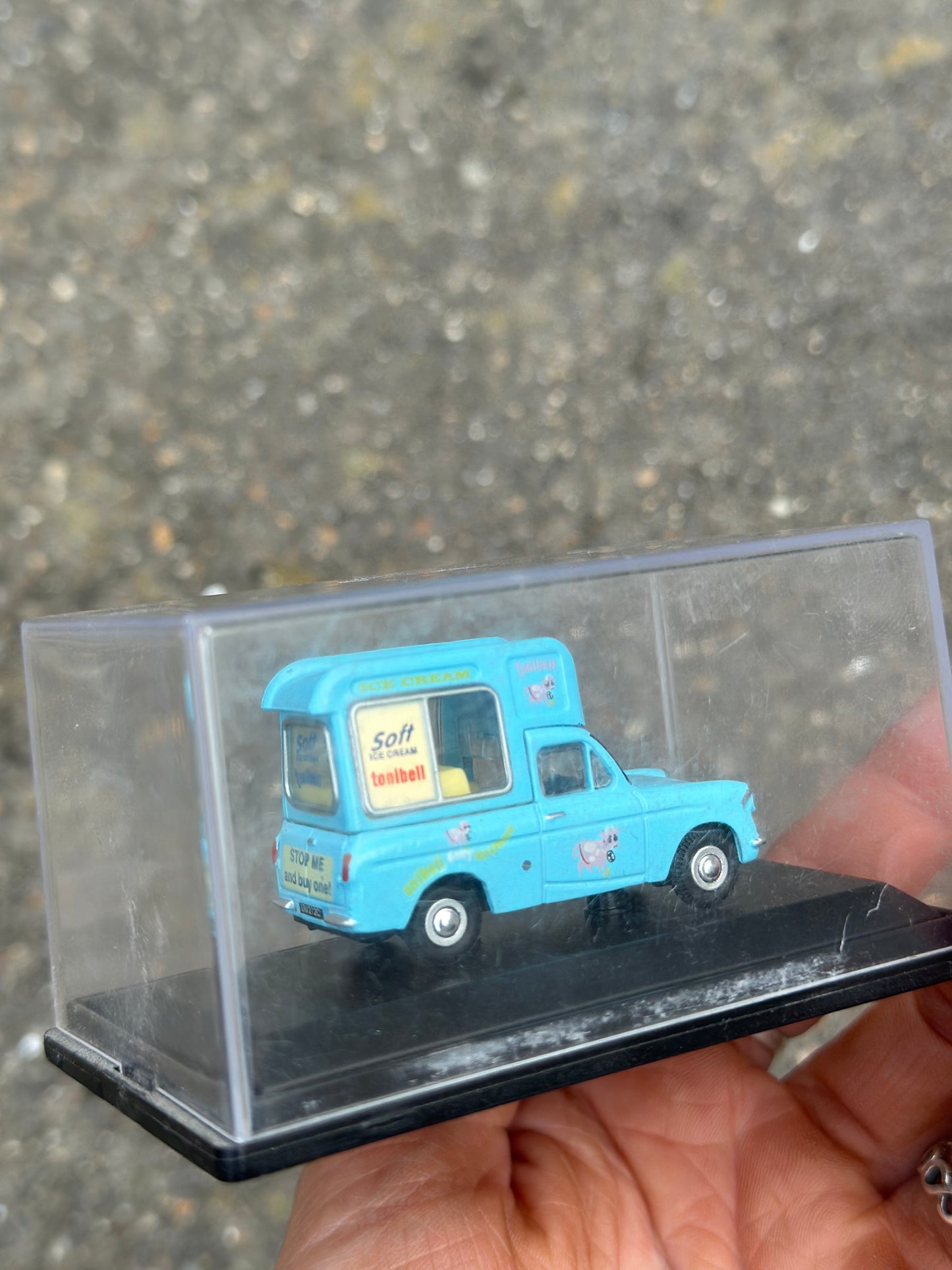 Anglia Ice cream van model