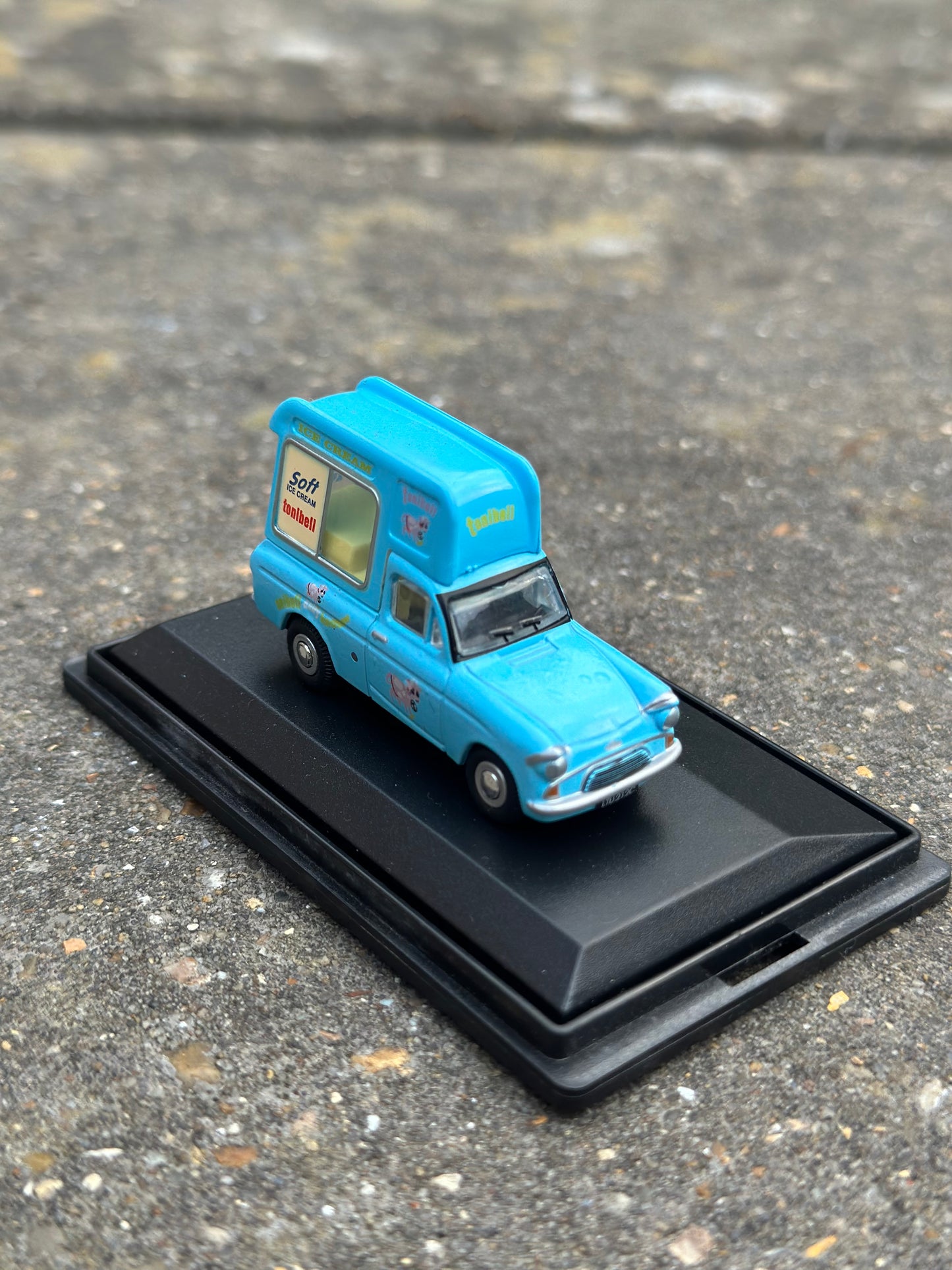 Anglia Ice cream van model